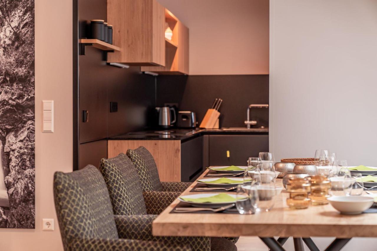 Forest Private Suites ทิทิเซ-นอยชตัดท์ ภายนอก รูปภาพ