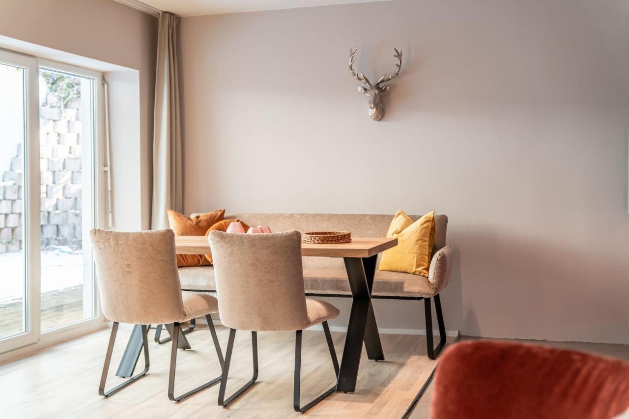 Forest Private Suites ทิทิเซ-นอยชตัดท์ ภายนอก รูปภาพ