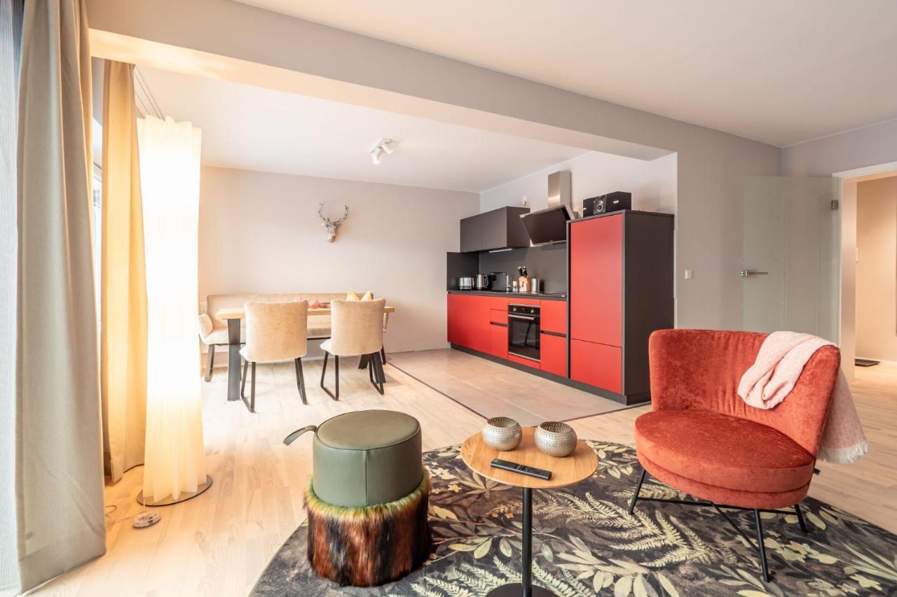Forest Private Suites ทิทิเซ-นอยชตัดท์ ภายนอก รูปภาพ