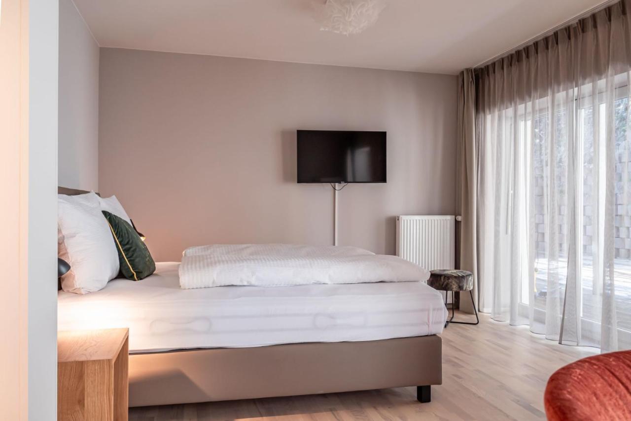 Forest Private Suites ทิทิเซ-นอยชตัดท์ ภายนอก รูปภาพ